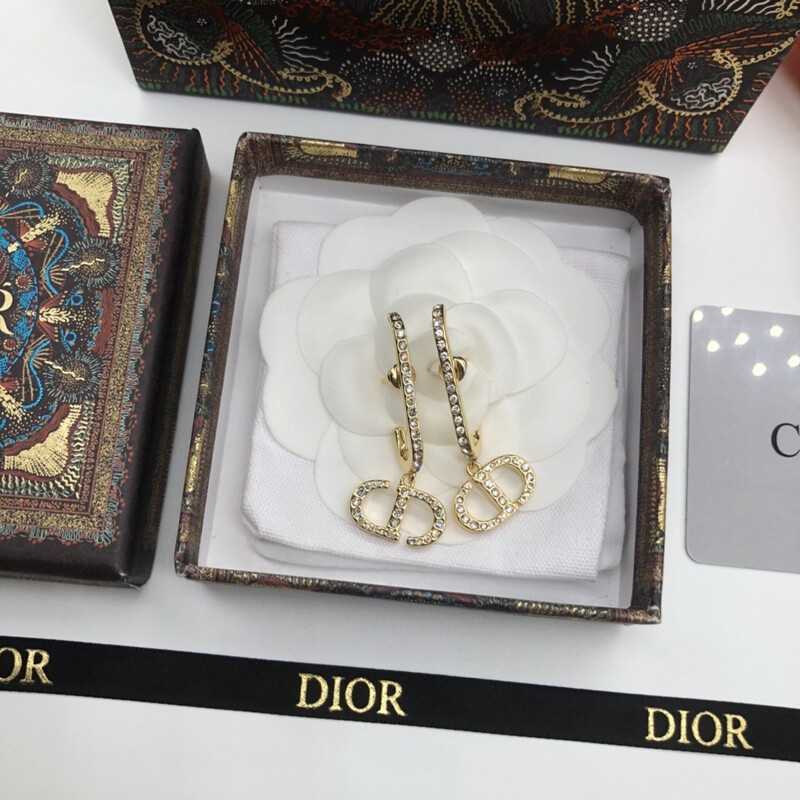 Top Quality Montaigne Loop Earrings In Gold With White Diamantés