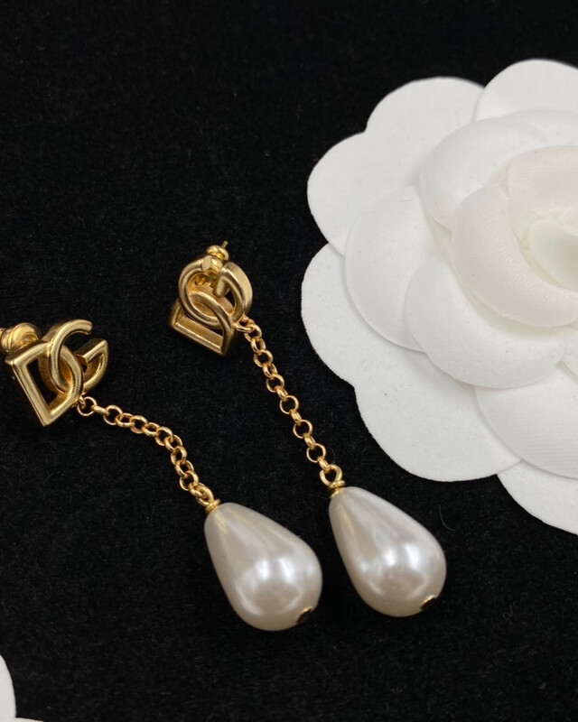 High Quality Gold DG Pearl Drop Earrings 1.2x5cm