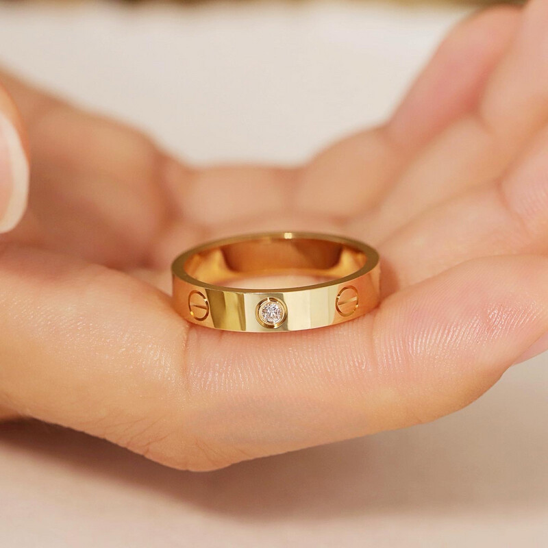 High Quality Premium 18 CT Gold plated Titanium Love Ring With Zircon Stones 5mm