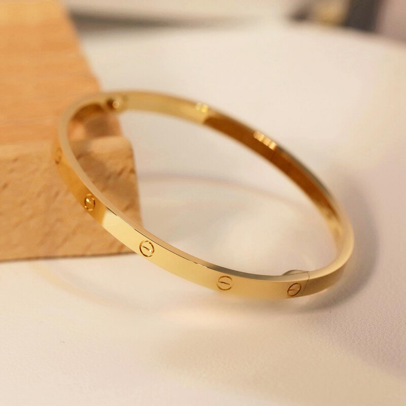 High Quality Titanium 18CT Gold Thin Love Bangle - Size 16 (Small)