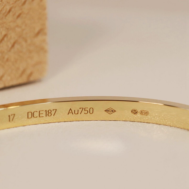 High Quality Titanium 18CT Gold Thin Love Bangle - Size 16 (Small)