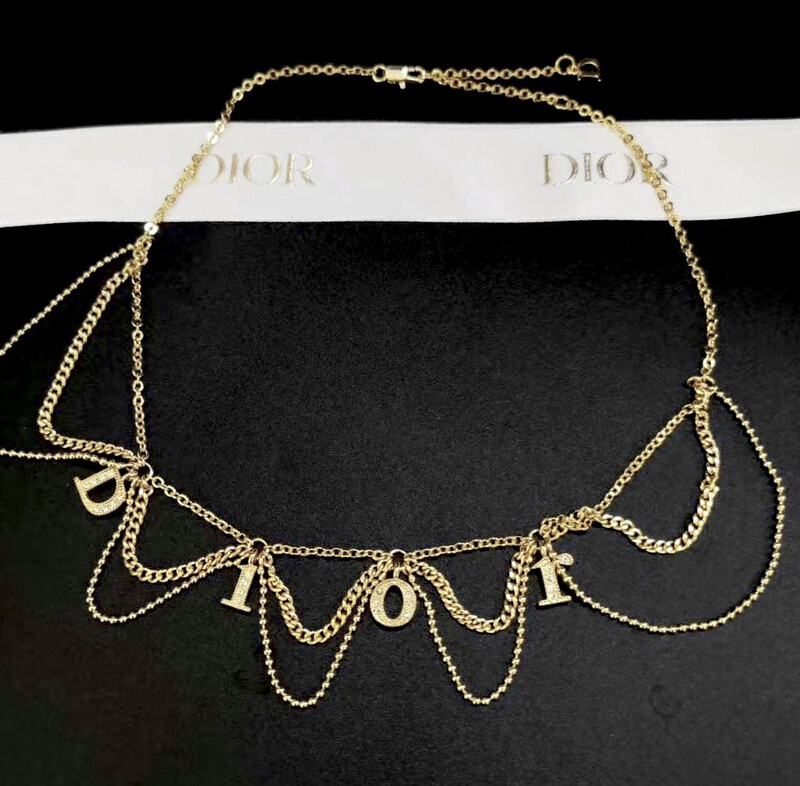 High Quality Revolution Choker With Diamonds