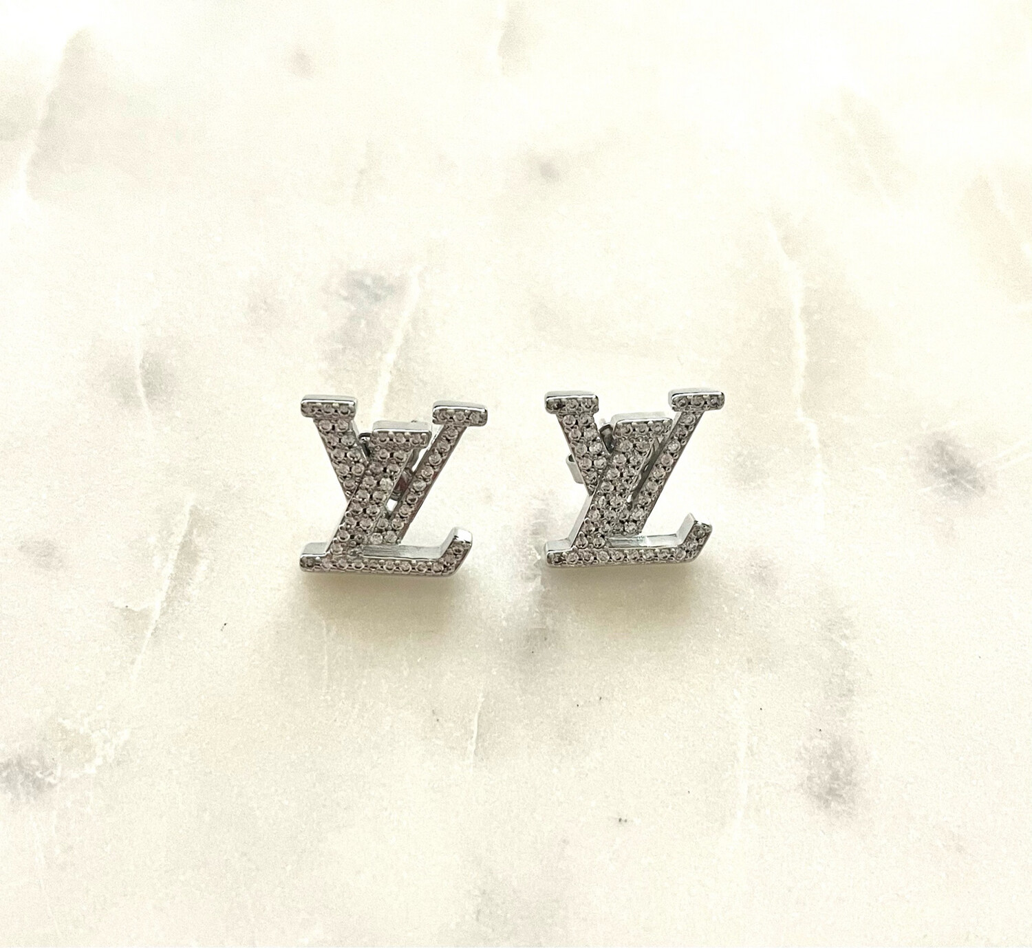 High Quality Silver Diamond Iconic Stud Earrings