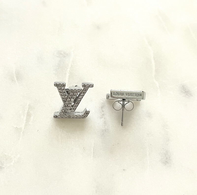 High Quality Silver Diamond Iconic Stud Earrings