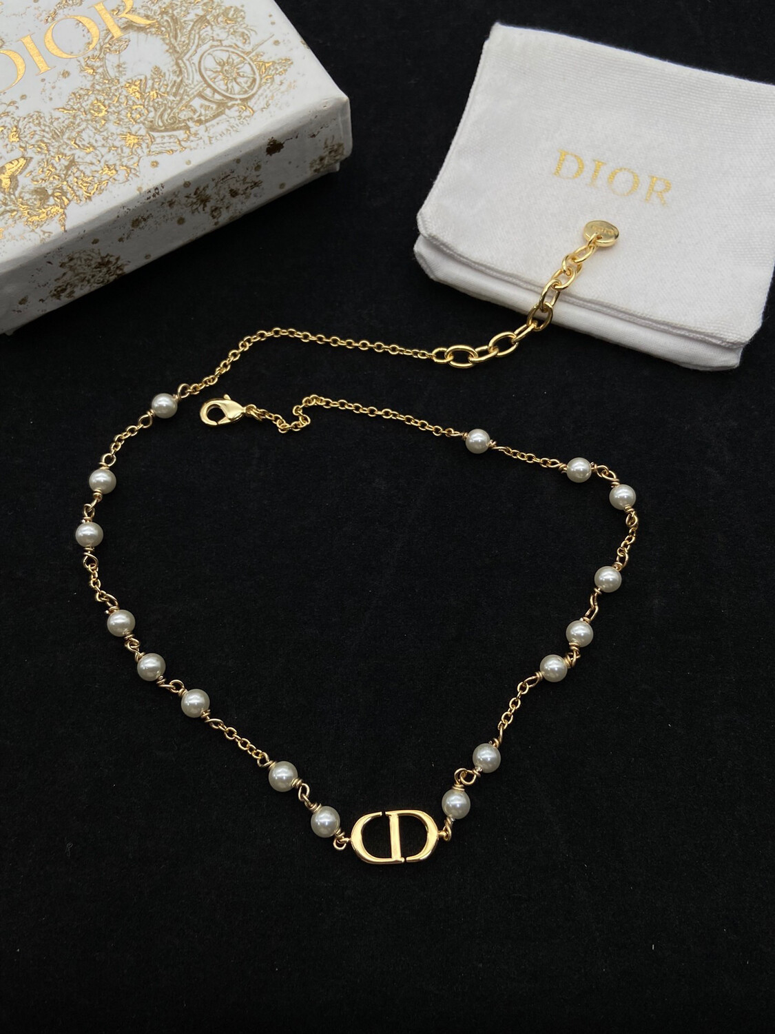 High Quality Petit CD Necklace With Pearls