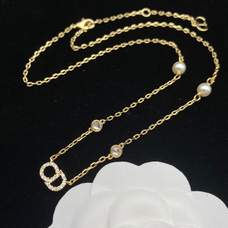 Top Quality Claire-D-Lune Necklace With Pearls &amp; Diamonds
