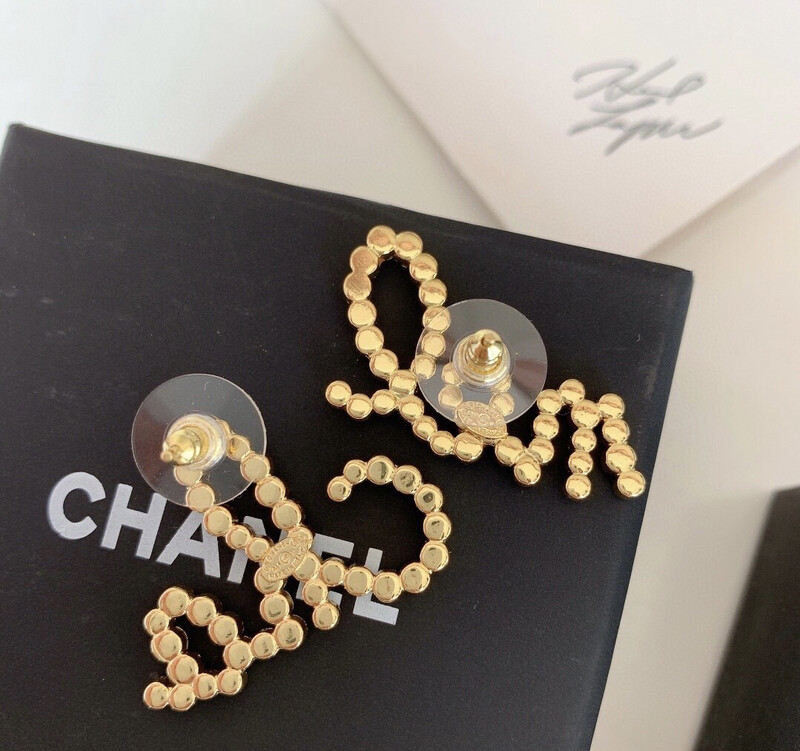 Classic Gold Crystal &amp; Pearls Letters Style Stud Earrings 2x3cm