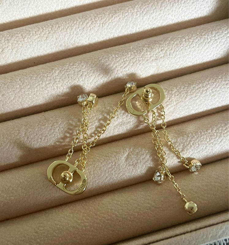High Quality Gold Diamonds Treasure Drop Earrings