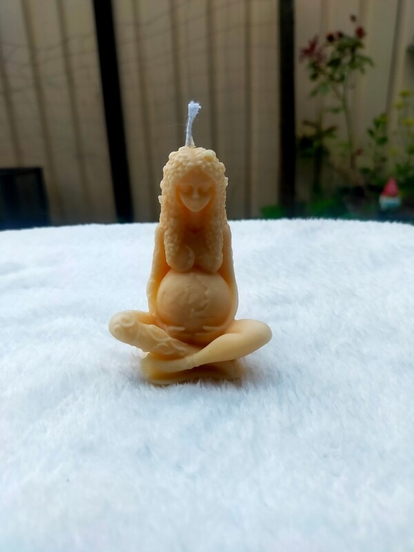 Mother Earth Goddess 8cm Candle