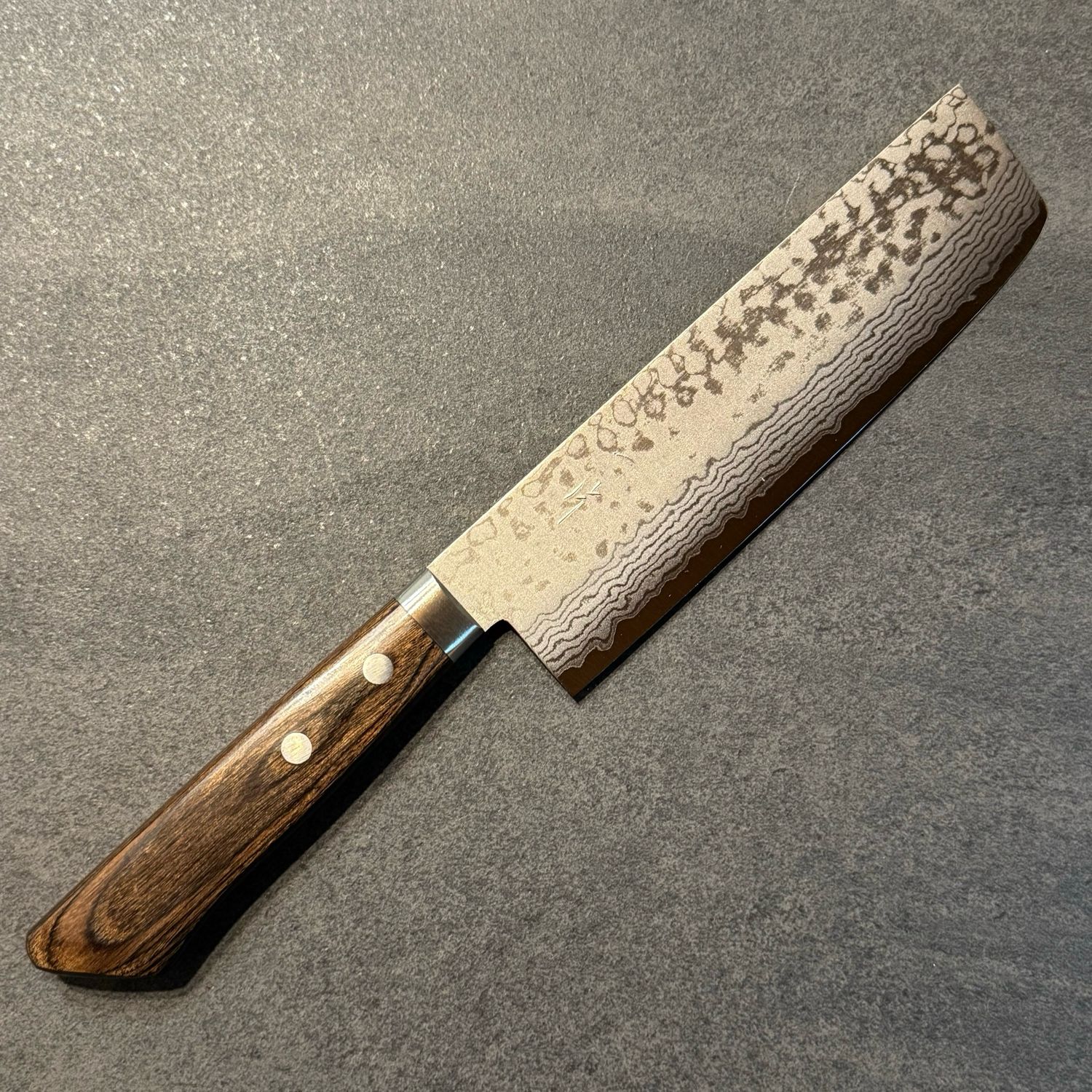 Hitohira NM V10 Damascus Nakiri 165mm Pakka handle