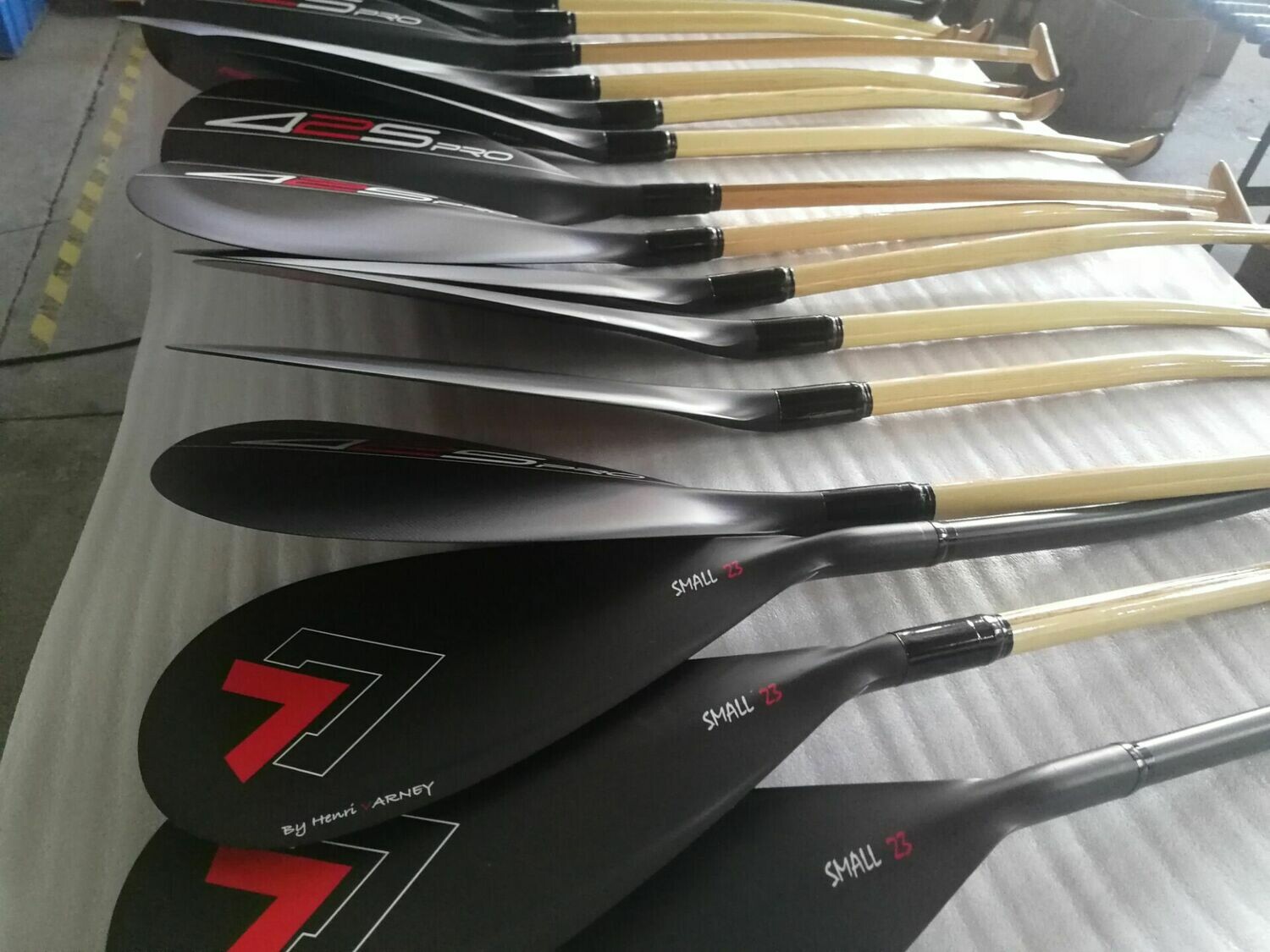 425 Pro Hybrid Outrigger Paddle