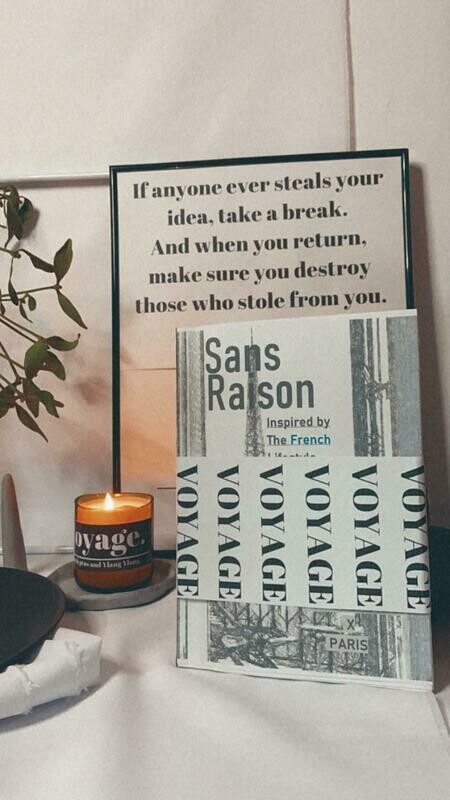 SANS RAISON- VOYAGE- DECORATIVE BOOK