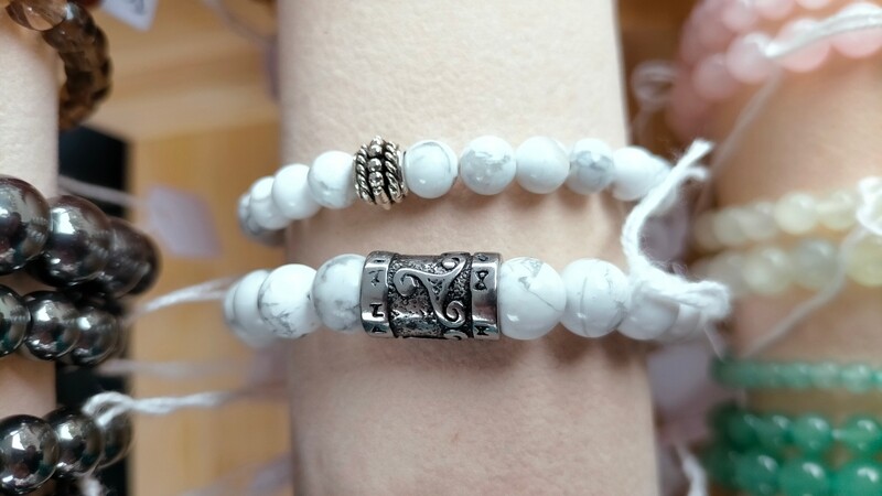 Howlite
