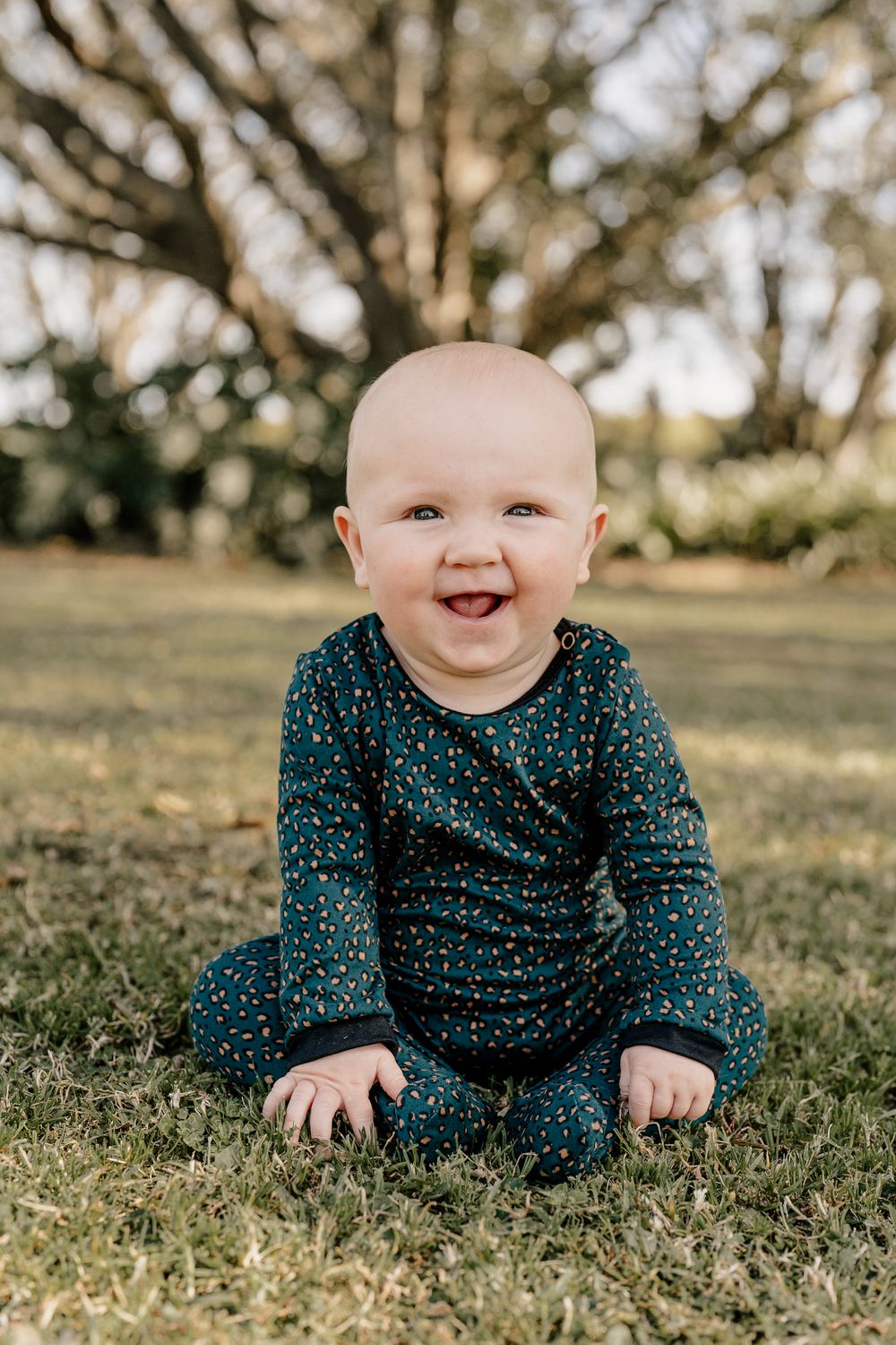 leo babygrow