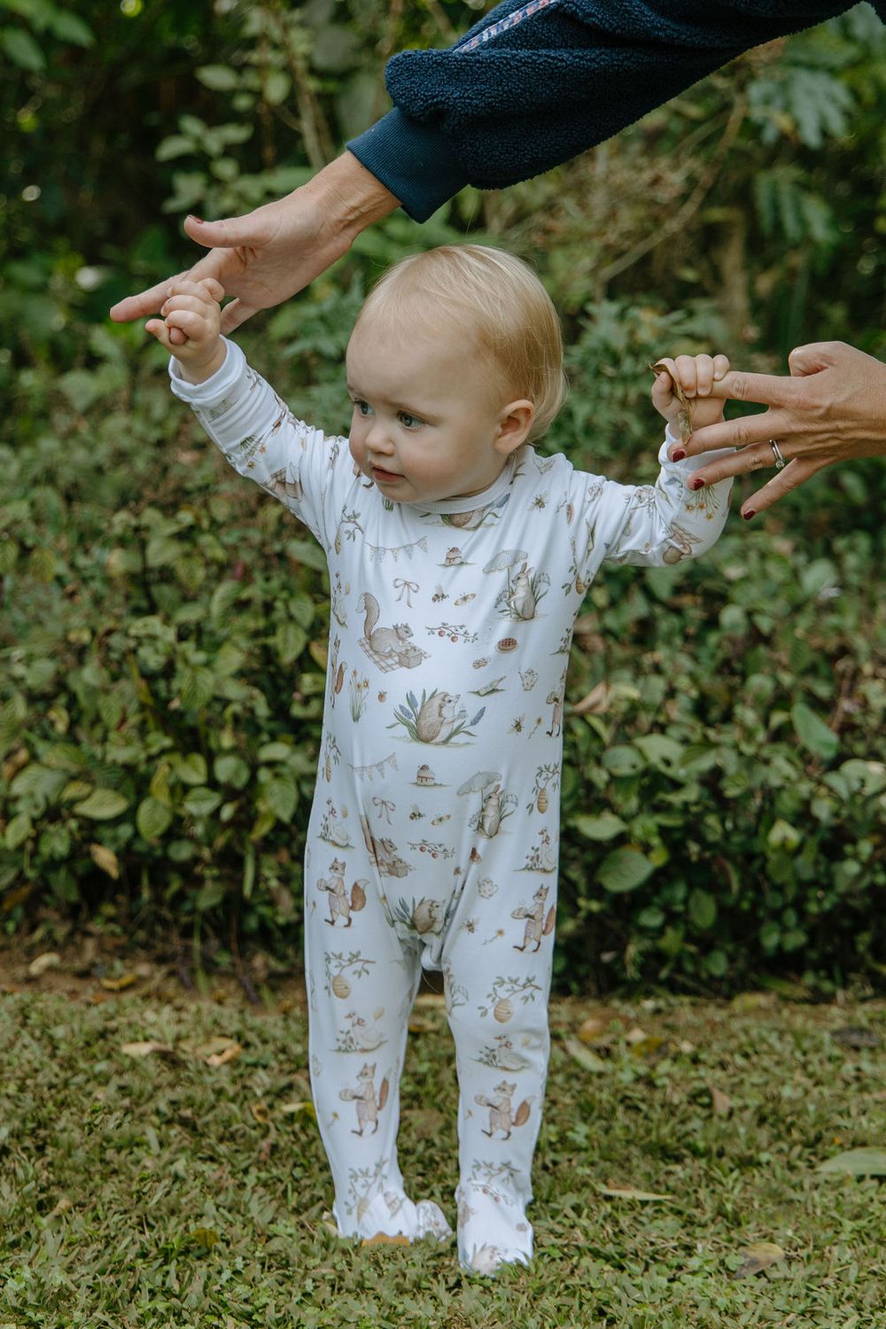 woodlands picnic babygrow