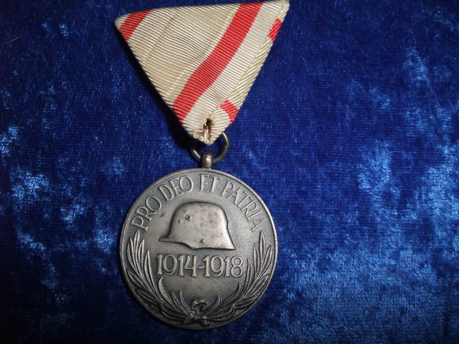 Österreich Ungarn WW1 Medaille 1914 1918 Pro DEO et PATRIA Österreichische ungarische Gedenk-WWi Militär KuK Horthy  an Einzelspange