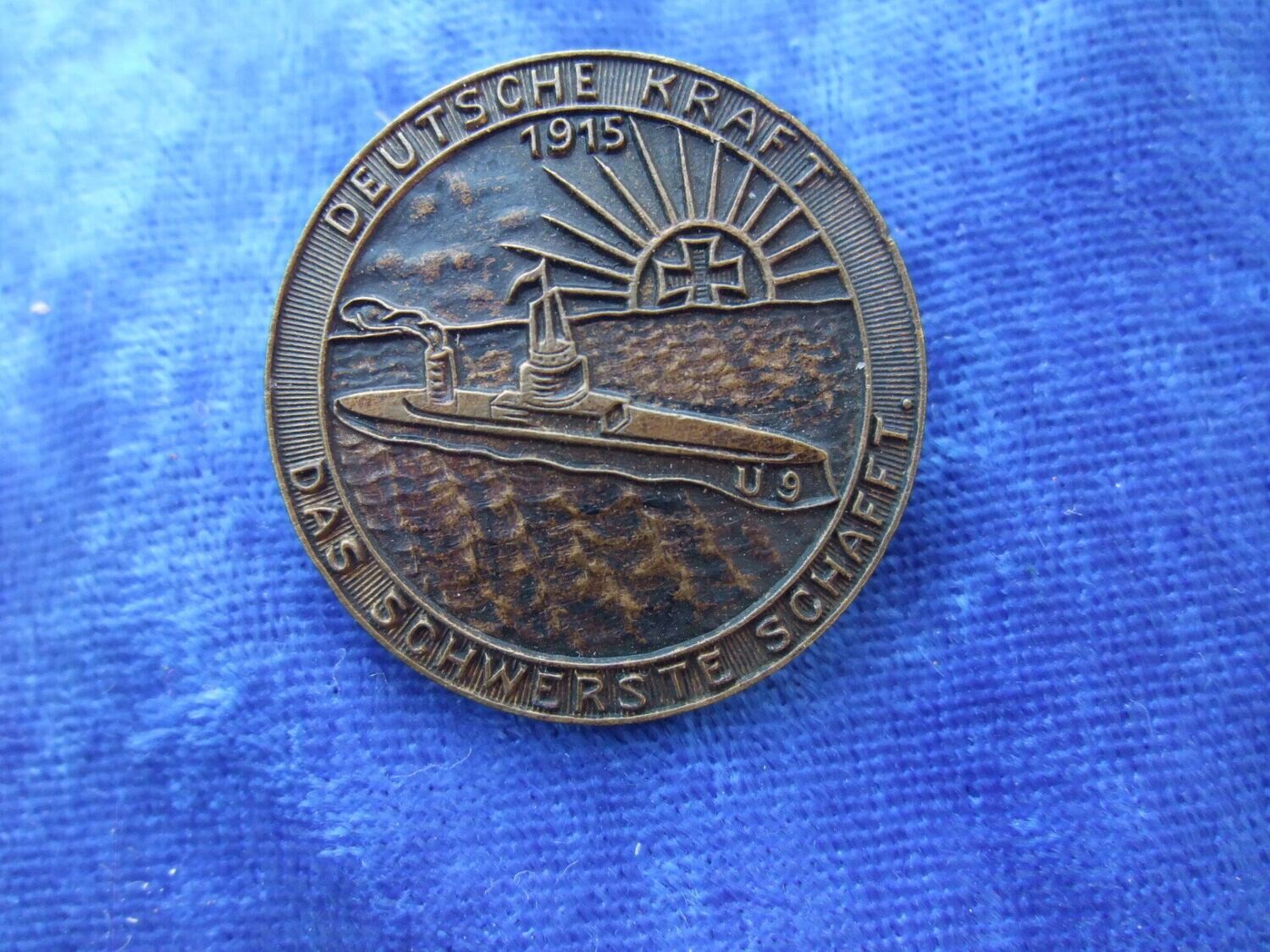 U-Boot 9 "Deutsche Kraft das Schwerste schafft 1915"