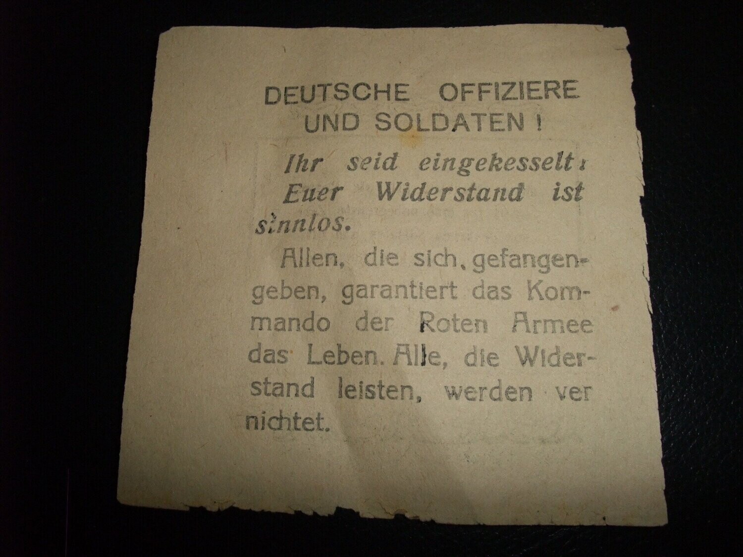 russisches Flugblatt und Passierschein, Propaganda, 2. Weltkrieg