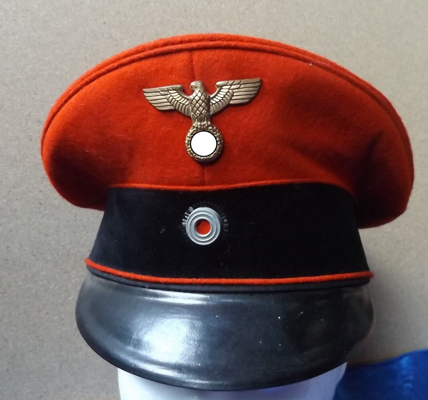 Deutsche Reichsbahn rote Schirmmütze für Bahnhofsvorsteher / Fahrdienstleiter
