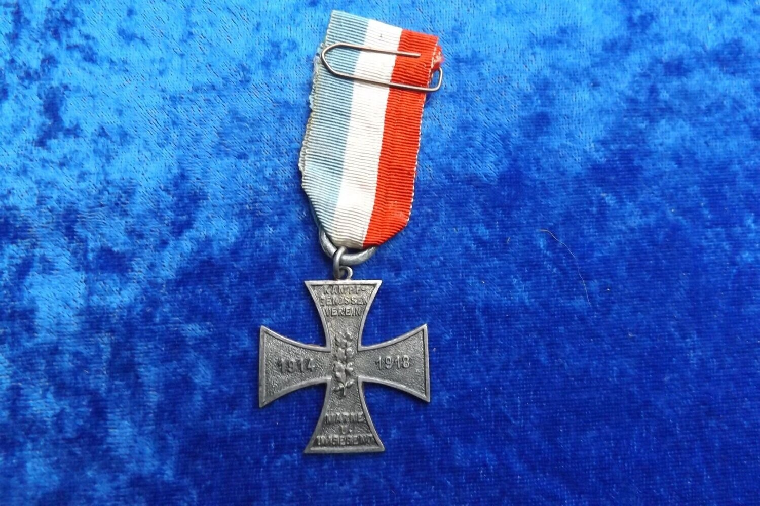 Abzeichen Kampfgenossen Verein Marne und Umgegend 1914 - 1918 am Band. Hersteller Fleck & Sohn Hamburg