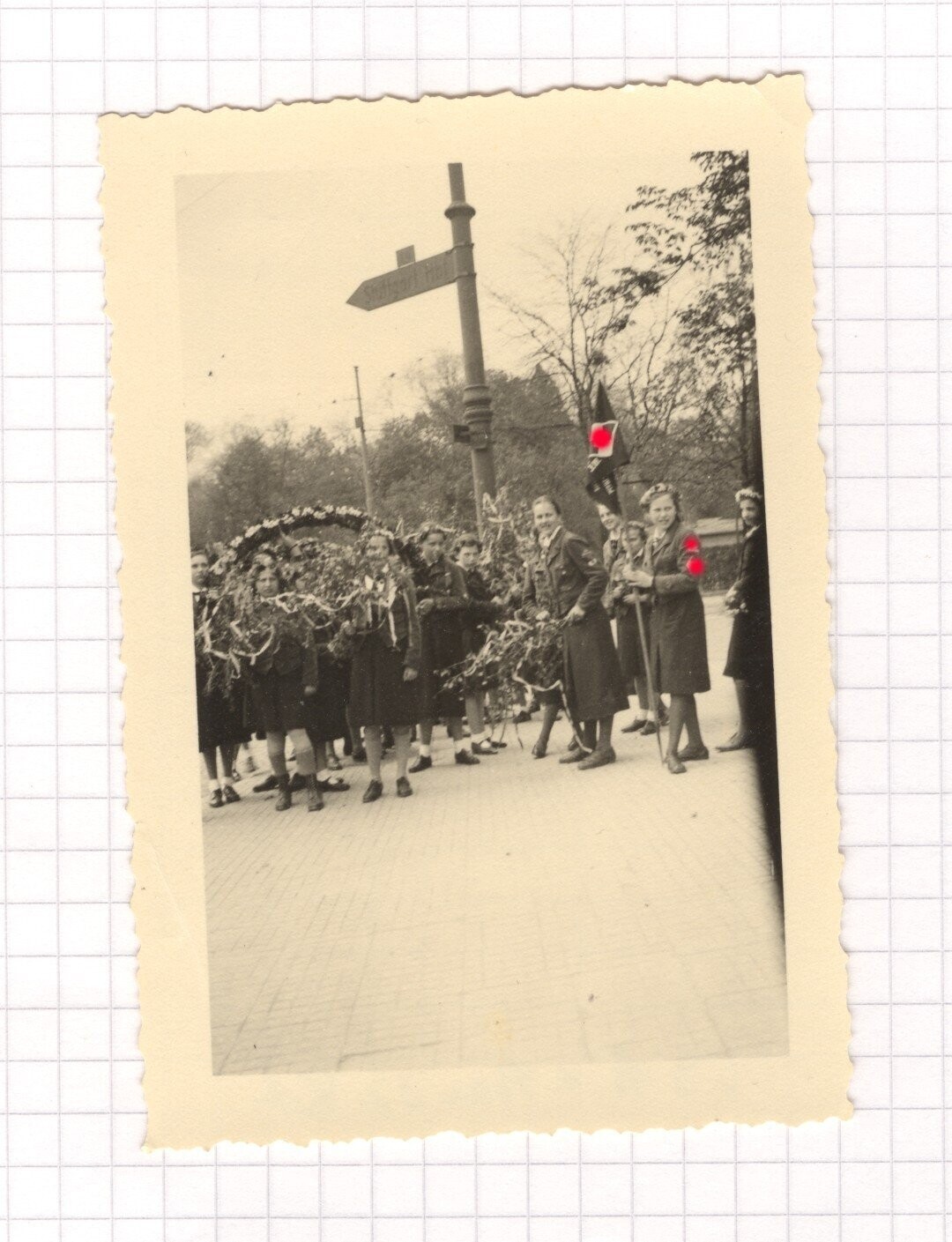 O82, Foto BDM 1. Mai 1937 Stuttgart