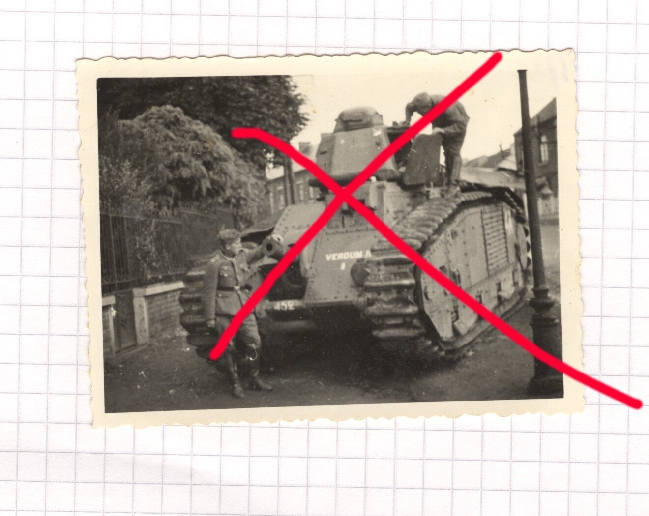 O94, Foto französischer Panzer CharB