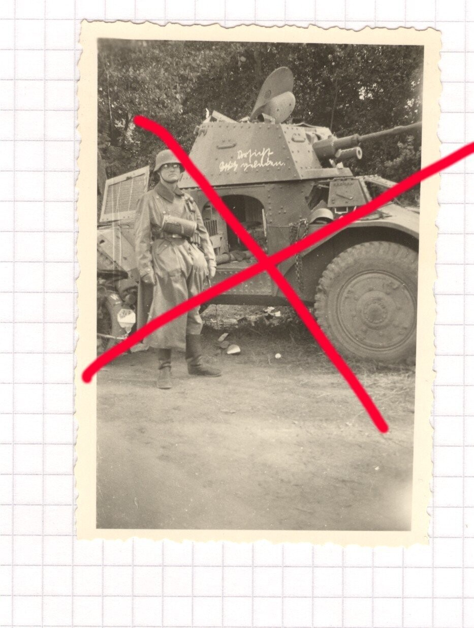O96, Foto französischer Panzer Panhard