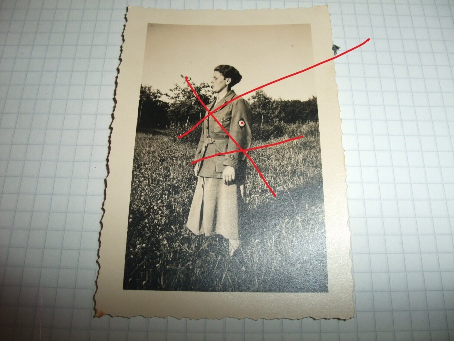 O145, Foto Frau in Uniform Freiwilliger Arbeitsdienst