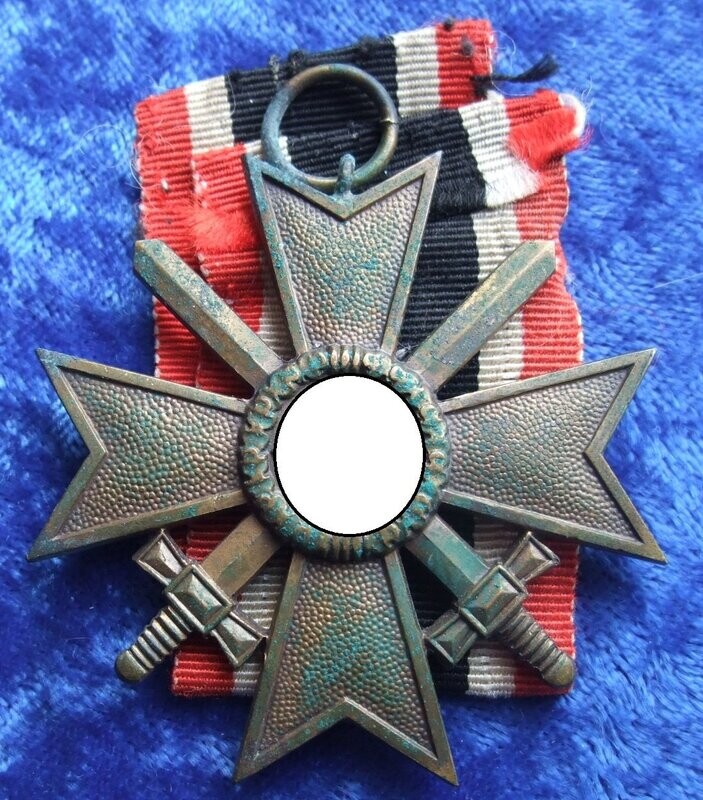 Kriegsverdienstkreuz KVK 2. Klasse mit Schwertern