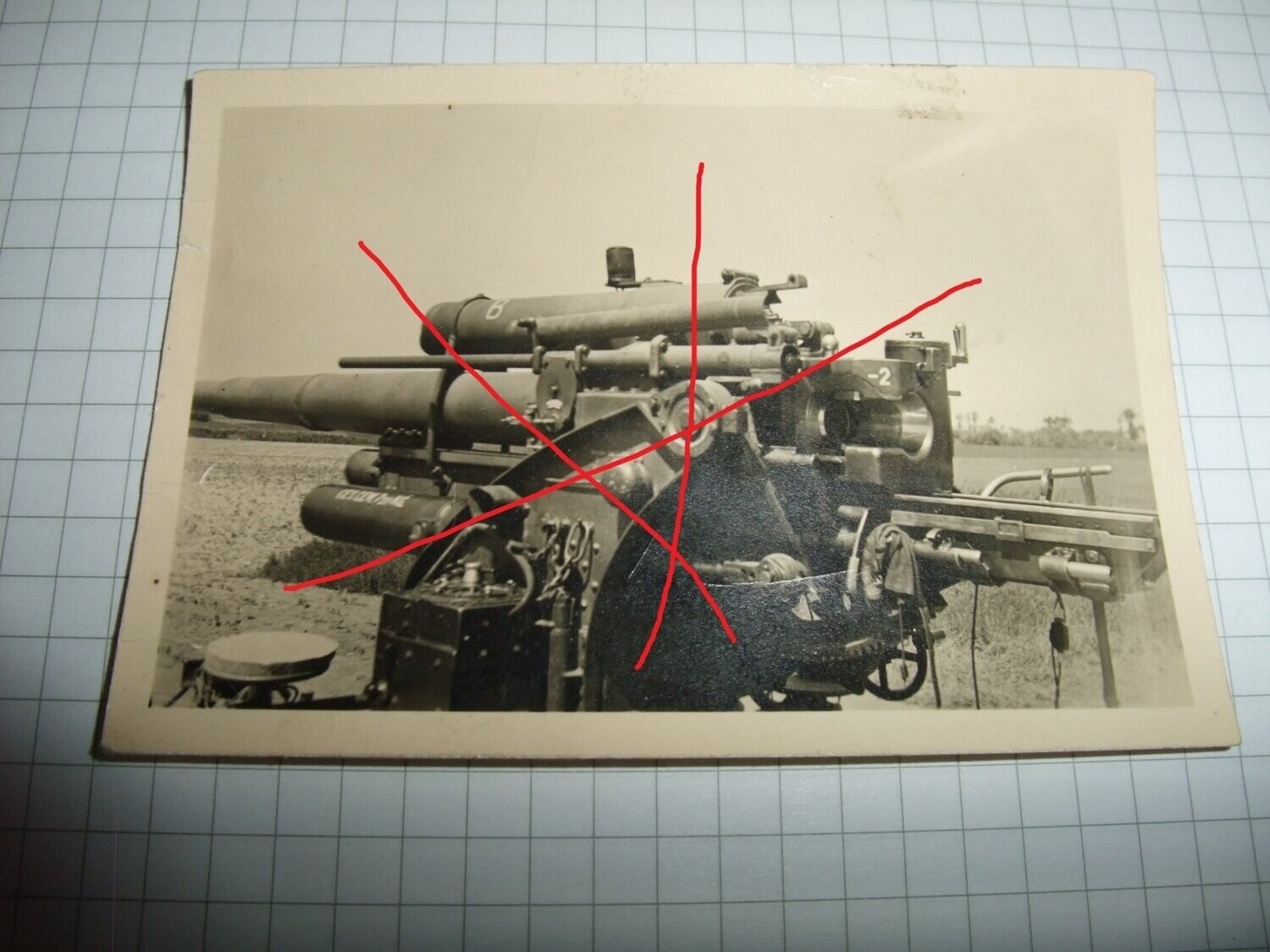 O173, Foto 8,8 Flak Geschütz Detailaufnahme