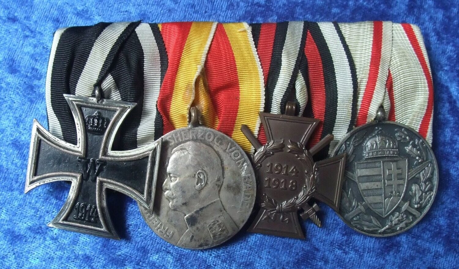 Baden 4-er Ordensschnalle mit EK2 1914.