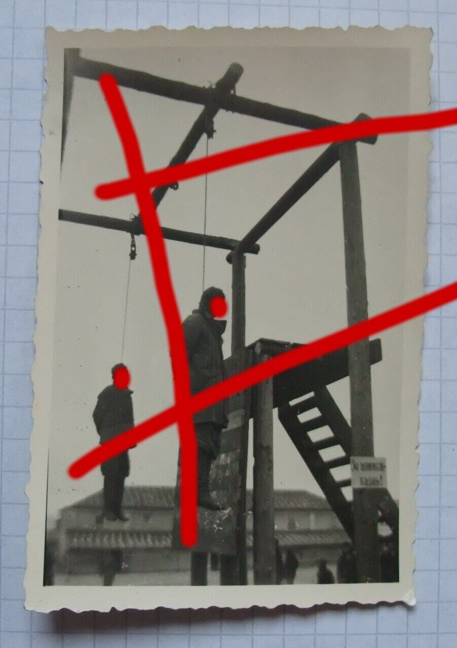 O233, Foto Partisanen Hinrichtung.