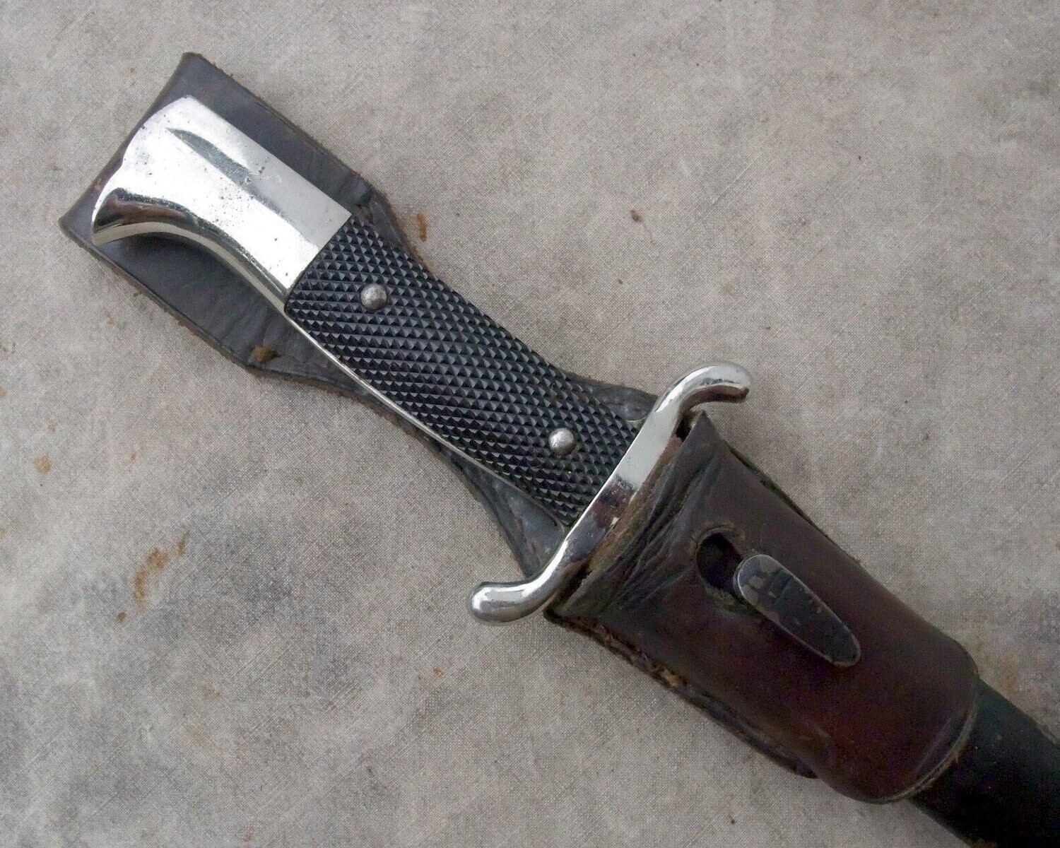 Deutsches Reich: Feuerwehr / Faschinenmesser Seitengewehr, Hersteller F.W. Höller - Solingen, mit Koppelschuh.