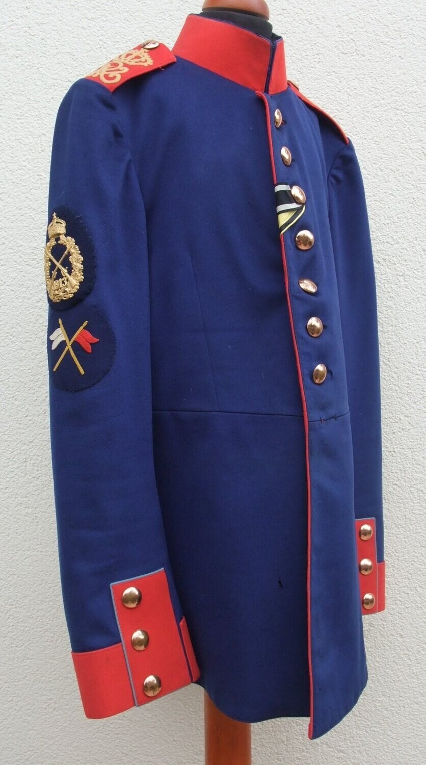 Württemberg: Waffenrock eines Angehörigen im Infanterie-Regiment „Kaiser Wilhelm, König von Preußen“ (2. Württembergisches), Ulm.