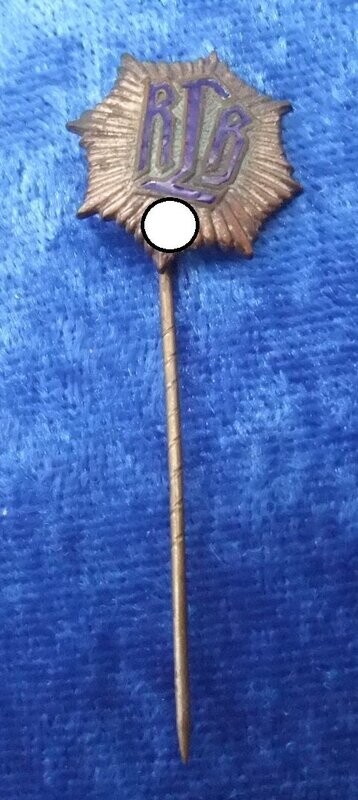 RLB Reichsluftschutzbund Luftschutz Mitgliedsabzeichen an Nadel. RLB Reichsluftschutzbund Luftschutz Mitgliedsabzeichen an Nadel.
