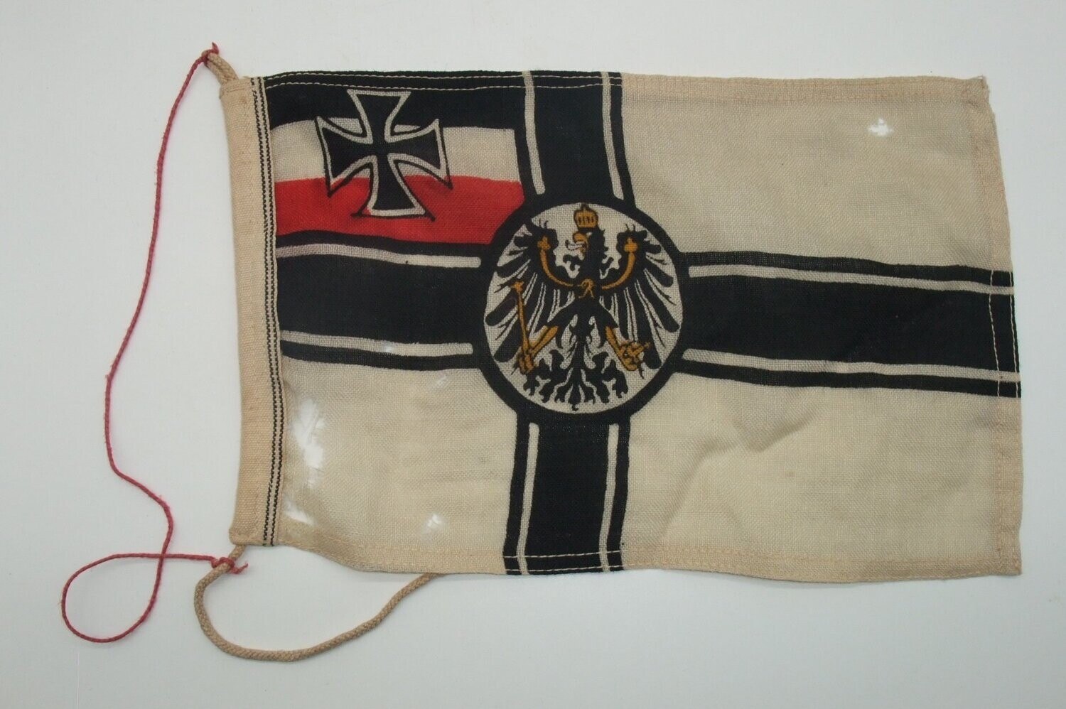 Preussen: Tischfahne, kaiserliche Reichskriegsflagge, Größe ca. 29 x 18 cm.