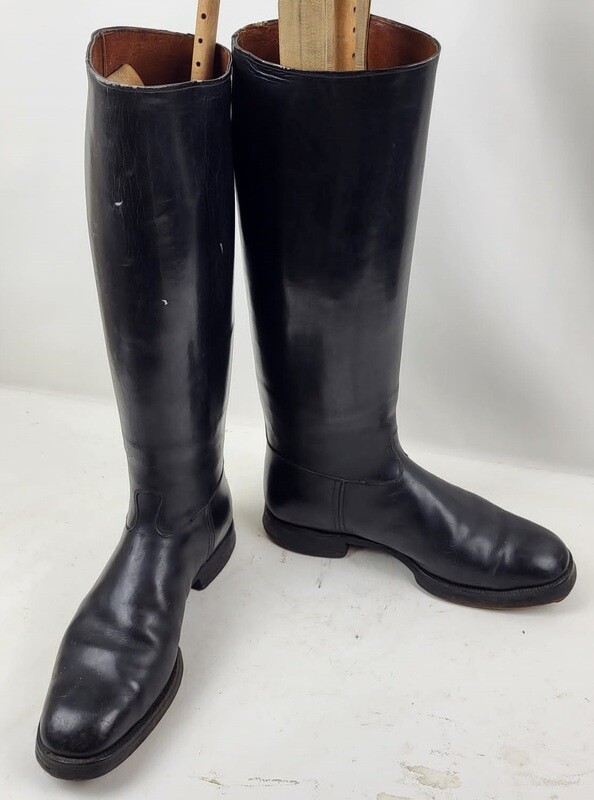 SS / NSKK: 1 Paar Stiefel, Trägernamen in beiden Stiefeln, schöner Zustand.