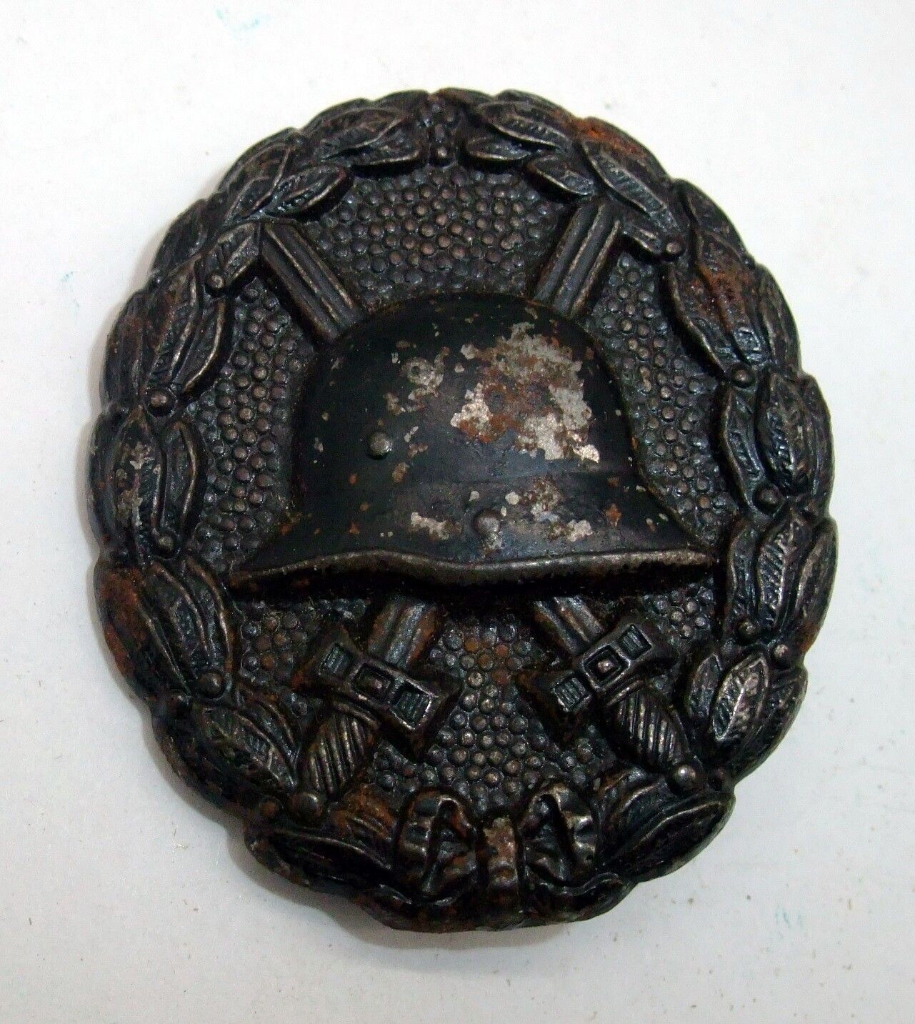 Verwundetenabzeichen 1914 in Schwarz.