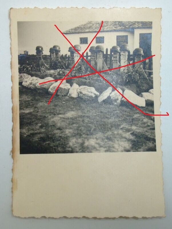 Waffen-SS: Gräber, Ostfront. Waffen-SS: Gräber, Ostfront.