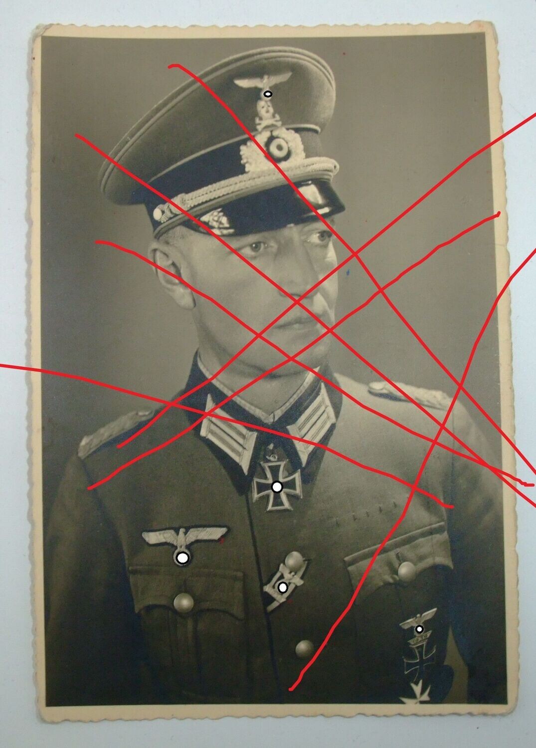 Wehrmacht: Portrait-Foto Ritterkreuz-Träger Oberst Wilhelm von Lengerke, gefallen in Stalingrad, PK-Größe.
