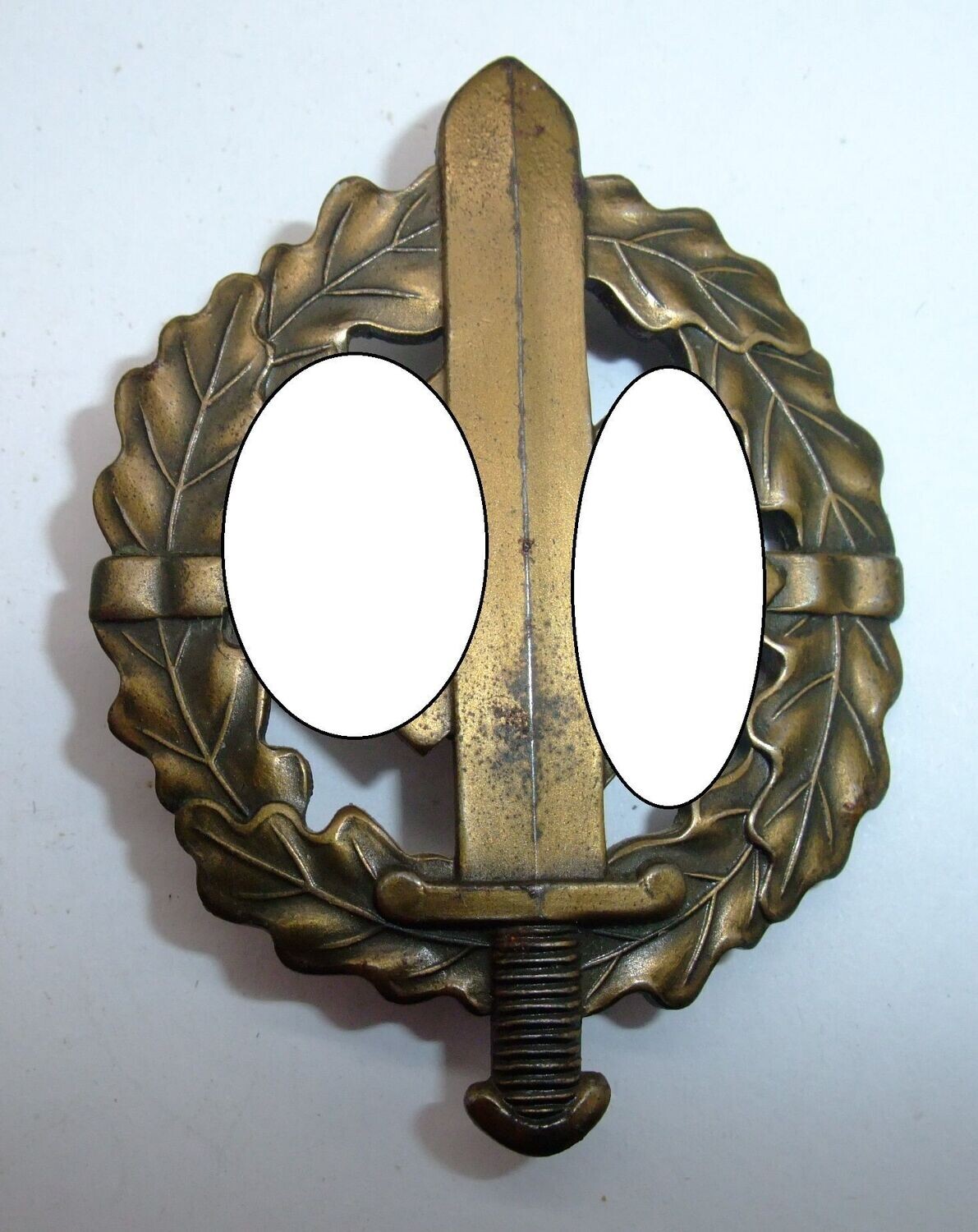 SA-Sportabzeichen in Bronze, Herstellermarkierung Berg & Nolte AG, Lüdenscheid - Eigentum D.S.A. Sportabz. Hauptstelle.