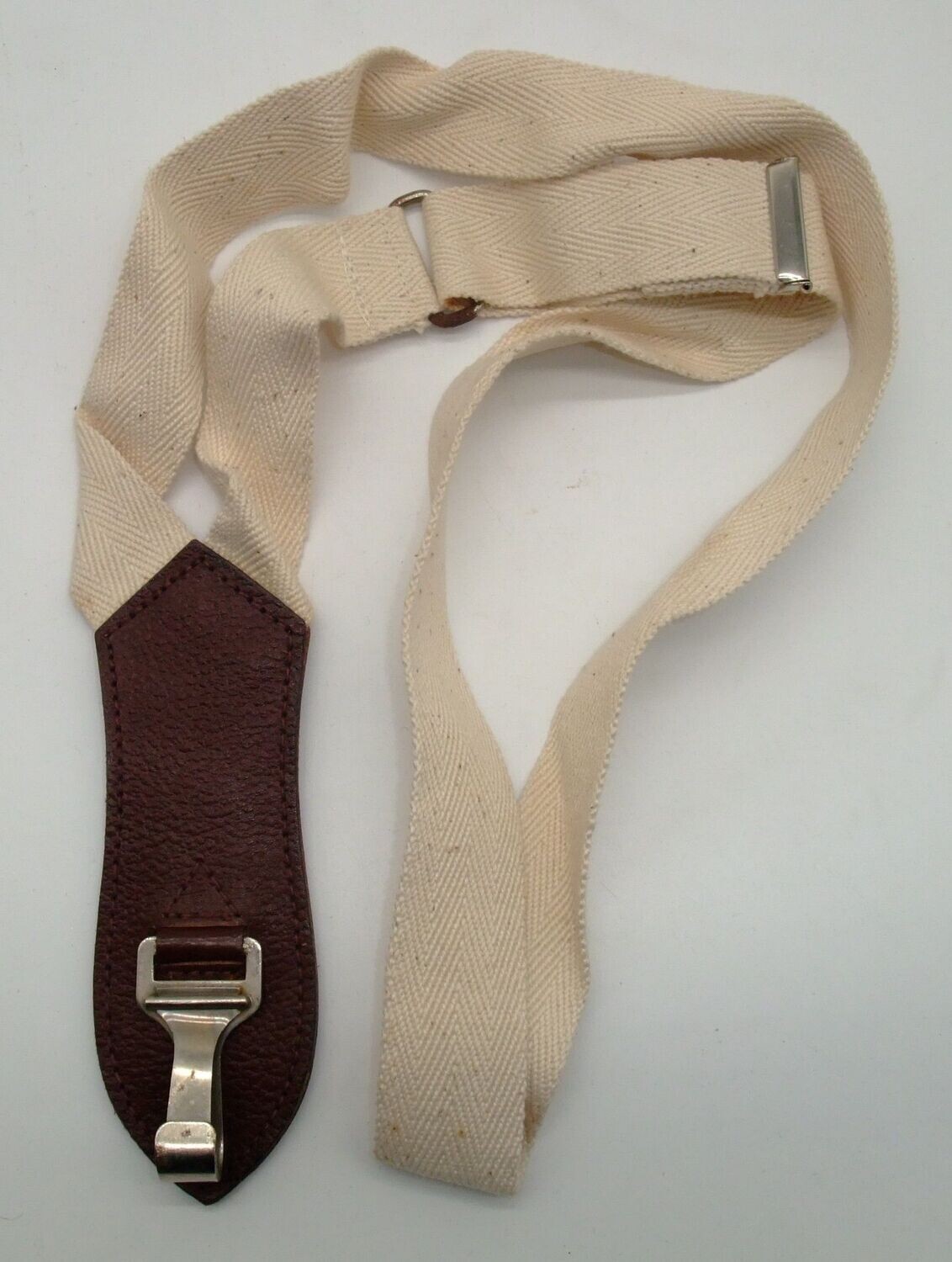 Wehrmacht: Säbelhänger mit Umhängegurt.