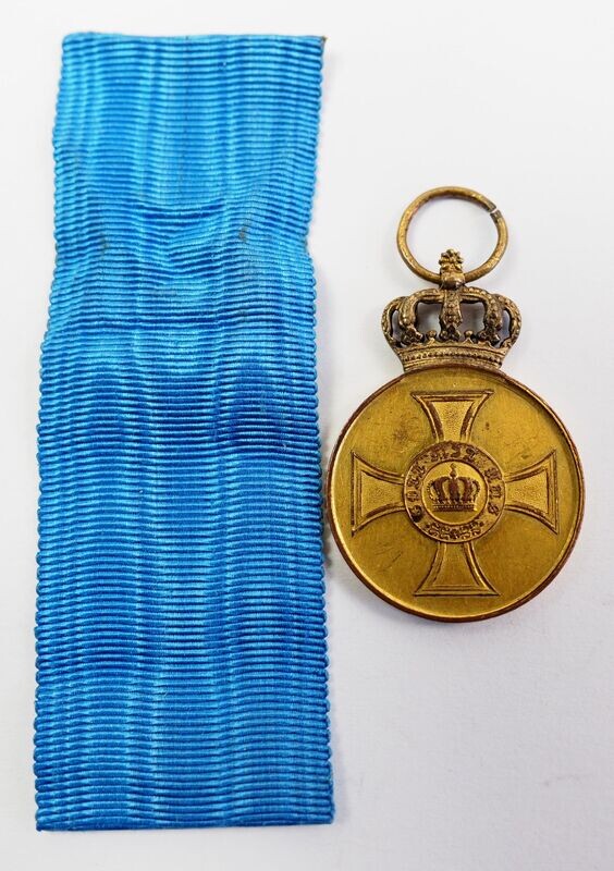 Preussen: Kronen-Orden-Medaille, mit Band. Preussen: Kronen-Orden-Medaille, mit Band.
