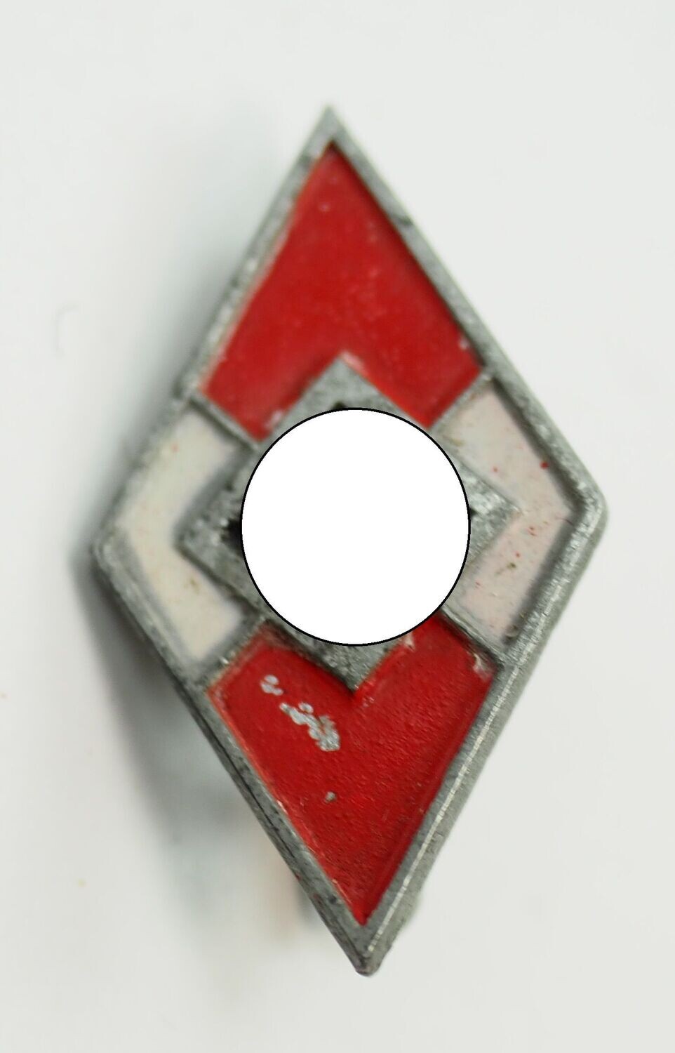 Hitlerjugend HJ Mitgliedsabzeichen mit Hersteller  RZM M 1/109 für die Firma Glaser & Sohn, Dresden, lackiert.