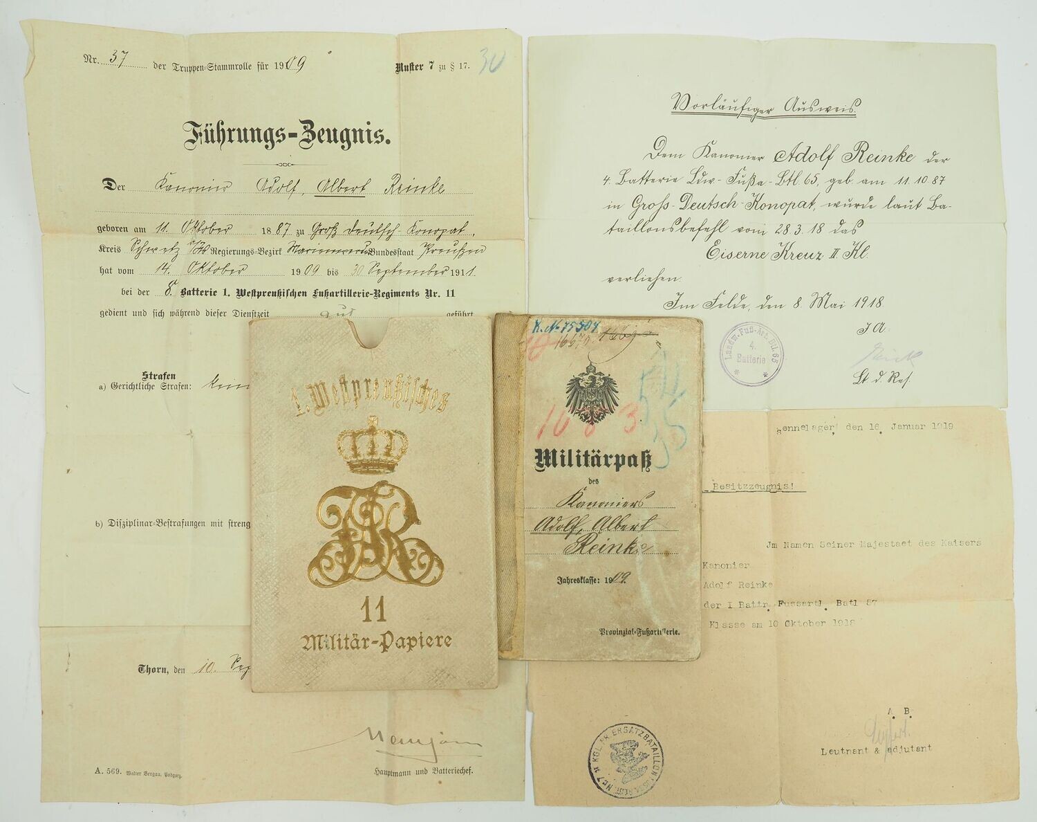 Preussen: Nachlass 1. Westpreußisches Fußartillerie-Regiment Nr.11, Marienburg, Militärpaß mit Hülle, Vorläufiger Ausweis und Besitzzeugnis zum EK2 1914.