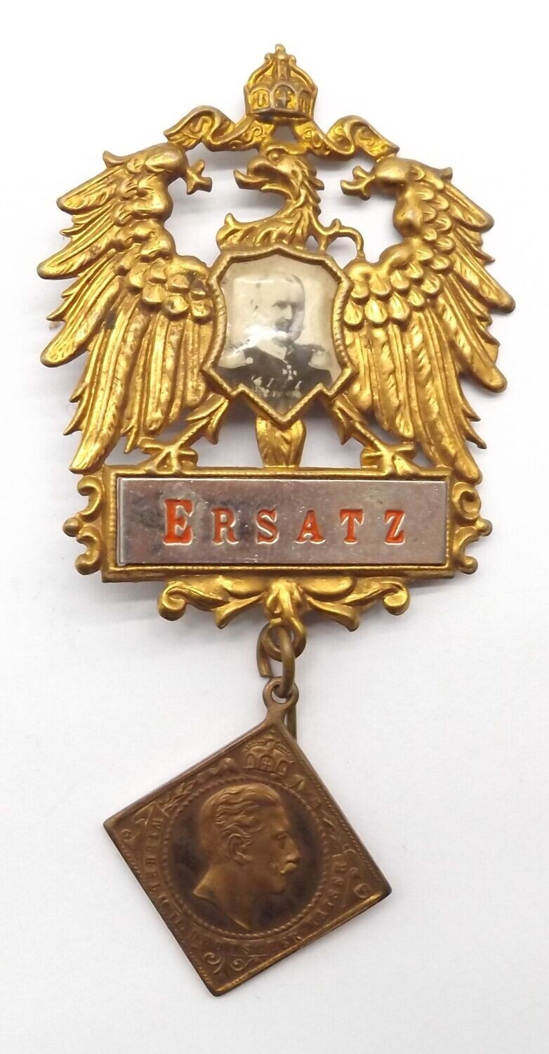 Deutsches Reich: Musterungsabzeichen Artillerie "Ersatz", mit Anhänger "Es lebe der Rekrut", an Nadel, gemarkt D.R.G.M.