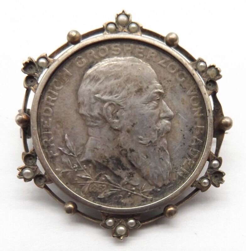 Baden: Münzbrosche 2 Mark 1902, gefasst in Silberrahmen.