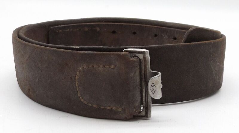 Wehrmacht: Koppelriemen für Mannschaften, Hersteller OLC für die Firma Overhoff & Co., Lüdenscheid,  Gesamtlänge ca. 86 cm.