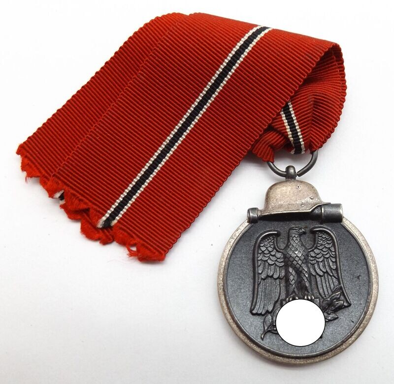 Wehrmacht: Medaille Winterschlacht im Osten, Ostmedaille, mit Hersteller 63 für die Firma Julius Maurer, Oberstein a.d.N., sehr selten! Wehrmacht: Medaille Winterschlacht im Osten, Ostmedaille, mit Hersteller 63 für die Firma Julius Maurer, Oberstein a.d.N., sehr selten!