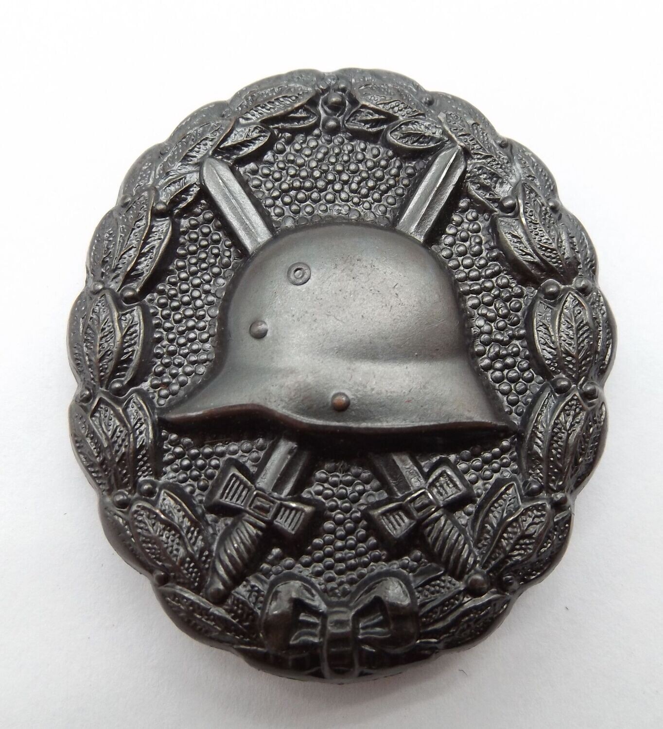 Verwundetenabzeichen 1914 in Schwarz.